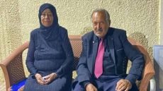 رجل وامرأة يتبادلان الزواج في دار المسنين بعمر 79 و73 عاماً