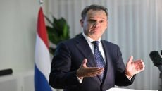 إعلام أميركي: وزير الخارجية الهولندي يستقيل بسبب انقسام الحكومة إزاء فرض عقوبات على “إسرائيل”