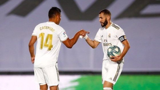 الصحيفة الرياضيه الموثوقة: كريم بنزيما أوصى الإدارة الرياضية في نادي الإتحاد التعاقد مع كاسيميرو