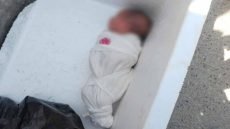 العثور على طفلة حديثة الولادة موضوعة داخل “فلينة” ومتروكة في مكان لجمع النفايات في منطقة حي أور ببغداد.