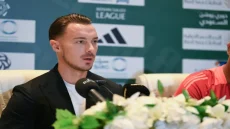 يايسله يفتح الباب أمام رحيل لاعب أهلي جدة الشاب