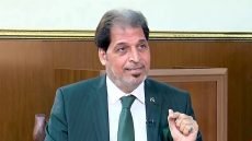 المرشح الذي يخدع الناس بشعارات رنانة ويتولى المنصب ثم يتحول إلى أداة فساد