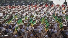 الحرس الثوري الإيراني يتوعد برد “قاتل” في حال أي اعتداء