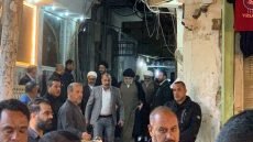 السيد مقتدى الصدر يزور المرجع الديني الأعلى السيد علي السيستاني