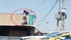 وفاة 3 شباب بصعقة كهربائية أثناء نصب لوحة إعلانية لأحد المحال التجارية في محافظة واسط.