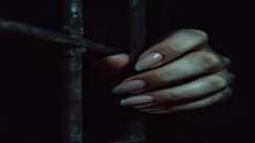 الحكم بالسجن 7 سنوات بحق أم باعت ابنتها بالاشتراك مع مدانة أخرى بمبلغ 20 مليون دينار في بغداد.