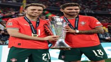 الآس : نادي بشكتاش التركي يسعى للتعاقد مع راؤول اسينسيو من الريال ، لا يزال سوق الانتقالات التركي مفتوحًا ، وأمامهم عشرة أيام لإقناع اللاعب وإدارة ريال مدريد .