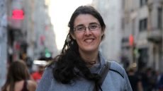 موقع “إرم نيوز” الاماراتي: الحكومة قدّمت عملية إطلاق سراح تسوركوف كرواية “تحرير” لكن القراءة السياسية تؤكد أنها “صفقة بامتياز”.