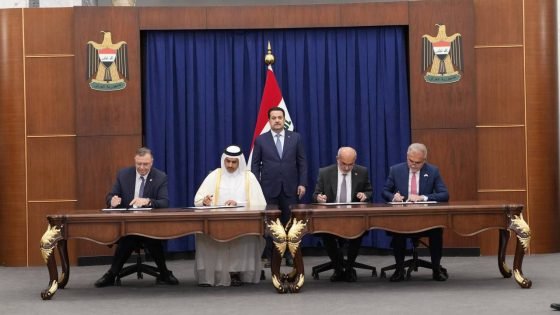 المكتب الإعلامي لرئيس الوزراء يكشف عن العقود الموقعة
