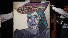 الكشف عن لوحة “استثنائية” لبيكاسو رسمها لإحدى عشيقاته بعد عرضها في مزاد علني مقابل 9.5 ملايين دولار.