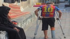 المرشح السابق لرئاسة نادي برشلونة، فيكتور فونت، معلقاً على الصورة: يجب ان يكون النادي قوة فاعلة للتغيير والمساهمة في إنهاء الإبادة الجماعية في غزة