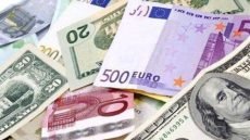 “بعد فرض العقوبات على ايران”.. العملة الايرانية تنهار لتبلغ 11 مليون تومان مقابل الـ100 دولار امريكي