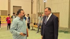 عميد تربية بدنية ميسان يتفقد اختبارات القبول المباشر للوجبة الثانية