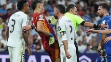 إيقاف لاعب ريال مدريد “داني كارفاخال” مباراتان في دوري أبطال أوروبا؛ بعد نطحه لـ”رولي” في المباراة ضد مارسيليا.