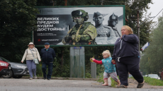 شباب العراق وقود للحرب الروسية.. تجارة الموت من الوعود إلى القبور