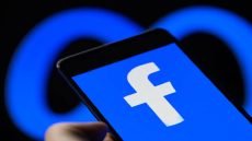 ميتا تحدث ميزة ريلز في فيسبوك لمنافسة تيك توك، وتشمل التحديثات تطوير خوارزمية التوصيات لتتمكن من التعرف على اهتمامات المستخدمين بشكل أسرع وعرض مقاطع أحدث وأكثر صلة بهم