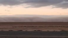 عاصفة ترابية تتجه نحو غرب نينوى قادمة من الأراضي السورية