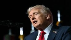 “دونالد ترامب”: سمعت أن هناك حربًا بين باكستان وأفغانستان سأحاول حلها.