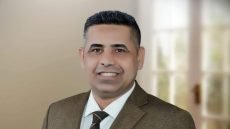 الإطار بحاجة الى موظف أم رئيس وزراء