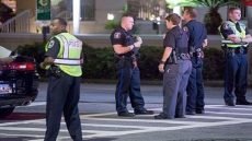 إصابة شخصين بإطلاق نار داخل مركز تسوق في كاليفورنيا وسط تحقيقات تشير إلى أن الحادث فردي وغير مرتبط بهجوم واسع