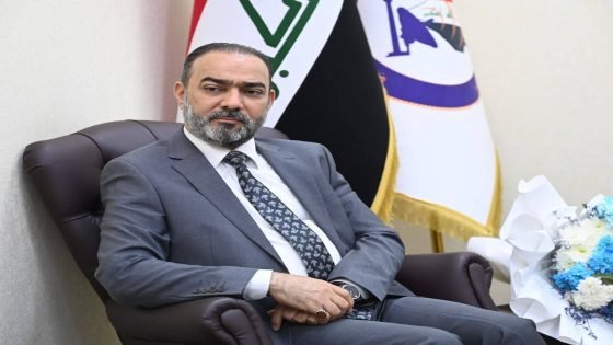 ابتزاز مالي وتسقيط سياسي وراء نشر مقطع عائلي خاص برئيس هيئة الإعلام والاتصالات وزوجته ام أطفاله وخلط مكشوف للأوراق 