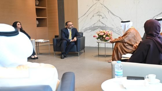 رئيس هيأة الإعلام والاتصالات يلتقي نظيره الإماراتي في بيروت لتعزيز التعاون الإعلامي الرقمي