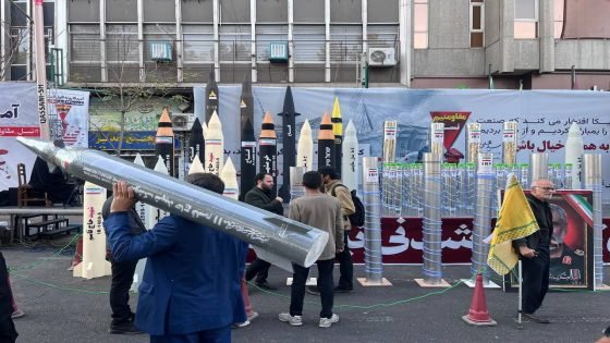 إيران تُحيي يوم مقارعة الاستكبار العالمي في ذكرى اقتحام السفارة الأمريكية بطهران