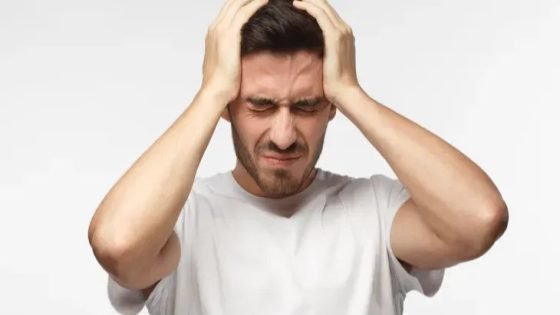 دراسة: الإفراط في تناول المسكنات قد يسبب الصداع بدل علاجه