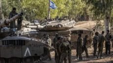 تحركات عسكرية إسرائيلية على الحدود مع لبنان وسط أزمة داخل الجيش