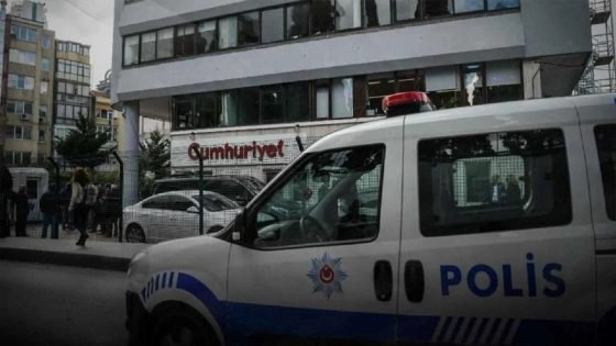 ضحكة مفاجئة تقود الأمن التركي للقبض على مطلوب خطير محكوم بالسجن ثلاثة وثلاثين عاماً بعد اختباء طويل