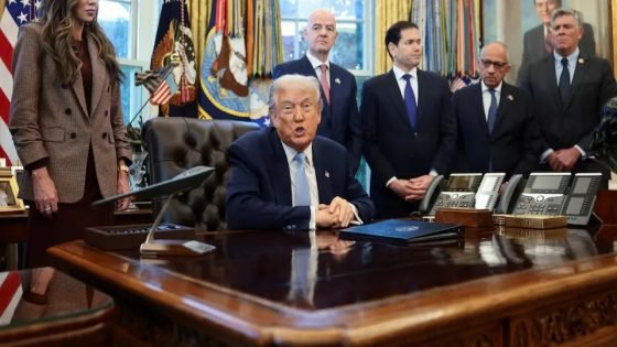 ترامب يحتفي بقرار مجلس الأمن بشأن خطة السلام في غزة ويعلن ترؤسه مجلس الإشراف الدولي على المرحلة الانتقالية