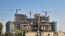 تقدم أعمال بناء منتجع “ريكسوس بغداد” الفاخر المستوحى من حدائق بابل المعلقة على مساحة 47 ألف متر مربع في المنطقة الخضراء.