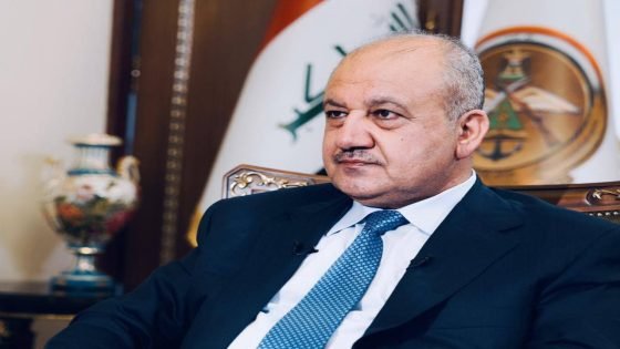 وزير الدفاع “ثابت العباسي”: وزير الحرب الأمريكي أبلغني بوجود عمليات عسكرية في المنطقة قريباً، وحذّر من تدخل الفصائل العراقية في هذه العمليات.