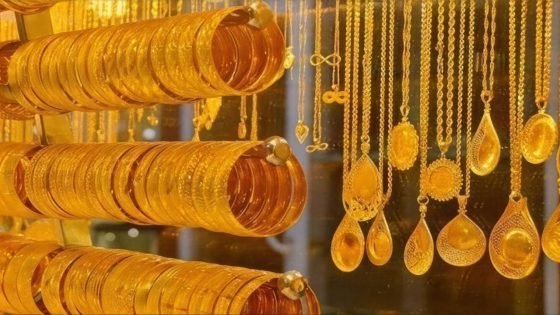 ارتفاع سعر مثقال الذهب عيار 21 في الأسواق المحلية بالعراق ليصل إلى 805 آلاف دينار.