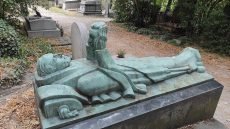 فرناند أرِبلوت، رجل فرنسي عاش بين 1880 و1942، ترك وراءه إرثًا غريبًا ومرعبًا بعد وفاته.