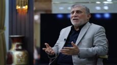 السياسي “عزت الشابندر”: الحصار الاقتصادي الأمريكي قادم لا محالة.