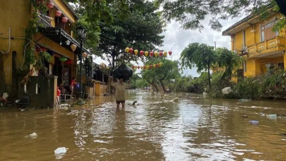 فيضانات فيتنام تقتل 8 أشخاص وتهدد محصول البن