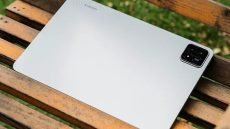 حادث تقني يثير القلق بعد تصاعد دخان من جهاز لوحي بيد طفل في بكين