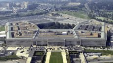 واشنطن تمنح شركة بوينغ عقداً بمليارات الدولارات لتجهيز الكيان الصهيوني بمقاتلات إف-15 جديدة