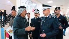 مدير المرور العام يشرف ميدانياً على إنجاز معاملات المواطنين