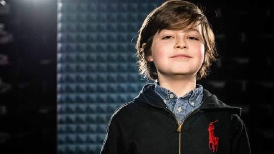 الطفل المعجزة لورين سيمونز يحصد الدكتوراه في فيزياء الكم بعمر 15 عاماً