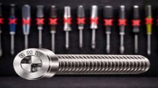 شركة BMW تسجل براءة اختراع لبرغي جديد على شكل شعار BMW، صُمم لمنع المالكين من إصلاح عجلاتهم بأنفسهم