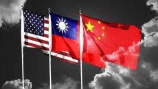 الصين تفرض عقوبات على 20 شركة دفاعية أمريكية من بينها فرع لشركة بوينغ بسبب صفقة الأسلحة إلى تايوان.