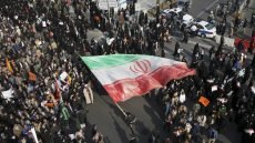 تل أبيب تترقّب تطورات الداخل الإيراني وتلوّح بردّ عسكري واسع في حال ارتكاب طهران “خطأ قاتلاً”