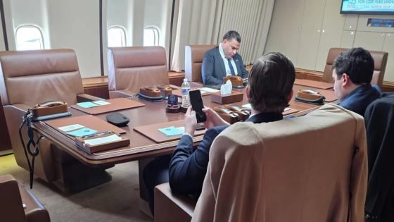 المبعوث الأميركي إلى العراق: لا استقرار دون تفكيك شبكات الفساد ووقف منابع الأموال الوهمية