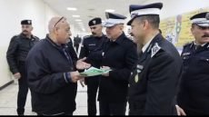 مدير المرور العام يتابع ميدانياً عمل موقع الغزالية لتسجيل المركبات ويشرف على إنجاز معاملات المواطنين