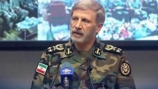 قائد الجيش الإيراني: تصريحات ترامب ونتنياهو بشأن التظاهرات في البلاد تمثل تهديداً وطهران سترد عليه.