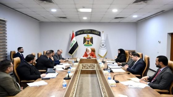 وزارة المالية تحسم التسويات الحسابية بين وزارتي النفط والكهرباء وتؤمن حصص الشركات النفطية