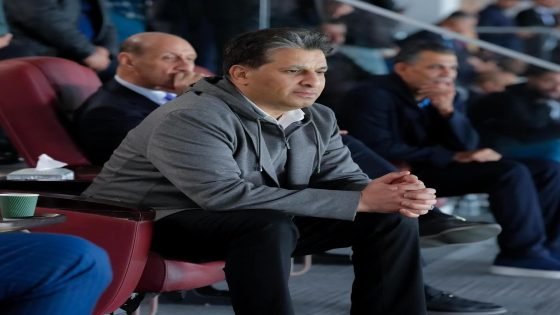 جندوا إعلام إحدى الهيئات، وأطلقوا الشائعات الباطلة، وكتبوا التقارير لجهات خارجية… كل ذلك لمحاولة تشويه صورة رئيس اللجنة الأولمبية الوطنية الدكتور عقيل مفتن. لكن الحقيقة المؤلمة لهم: فشلوا فشلاً ذريعا! كل محاولاتهم باءت بالفشل لأن الفاشل يبقى فاشلاً مهما حاول، والإصلاح الحقيقي سيبقى فوق كل الحقد والمال السياسي. الدكتور عقيل مفتن رمز الشجاعة والإصلاح، والوسط الرياضي قريباً سيشهد طهراً لا مكان فيه للمرتزقة والمراهنين على الفشل. #الرياضة_العراقية #الإصلاح #دعم_الدكتور_عقيل_مفتن #الفساد_لن_ينتصر