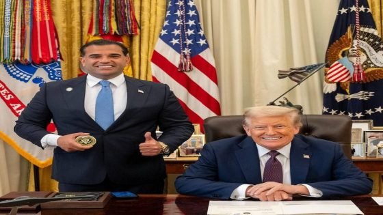 رويترز: اعفاء مبعوث ترامب “مارك سافايا” من منصبه بعد فشله في عدة ملفات من بينها منع ترشيح المالكي لرئاسة الوزراء.